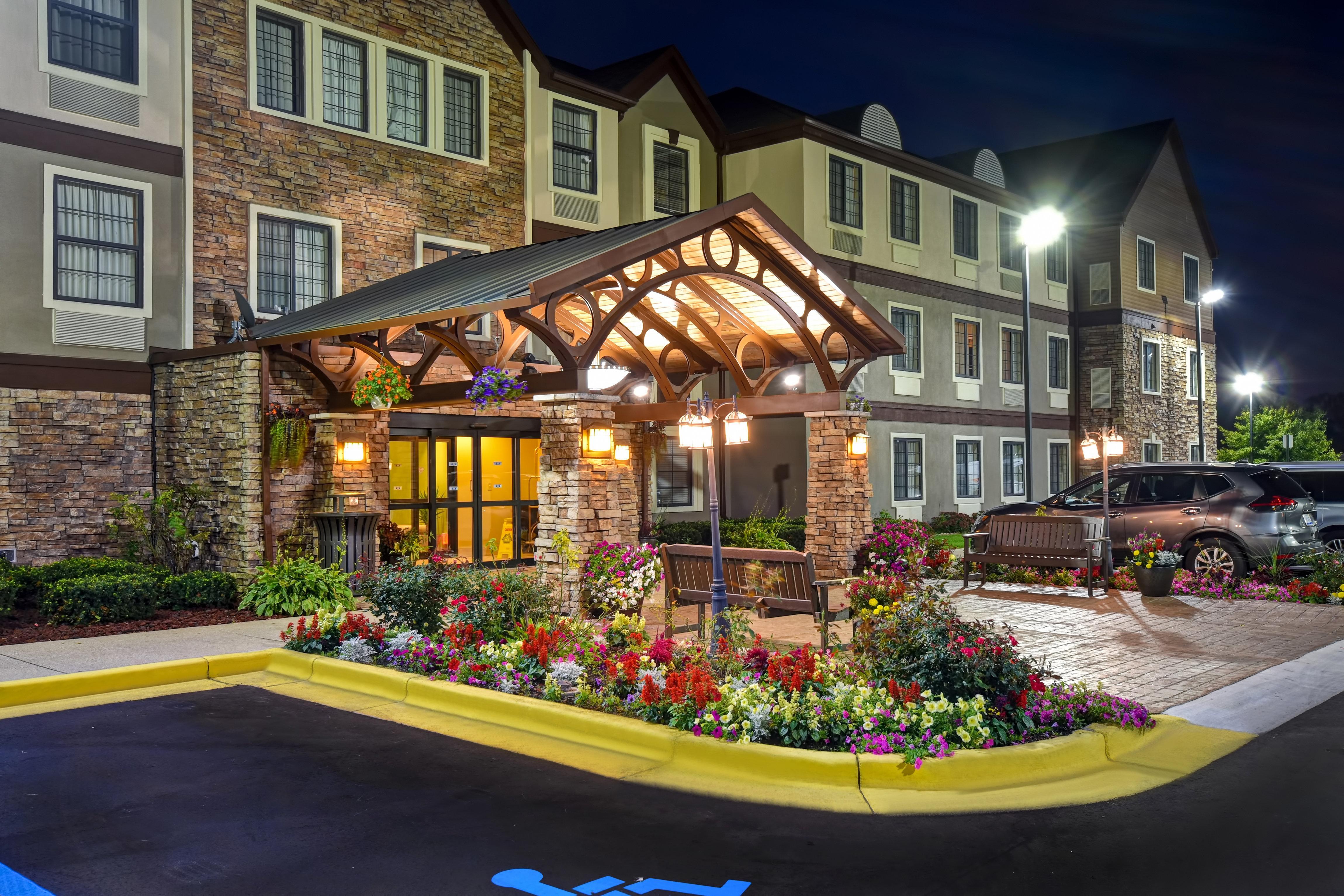 肯特伍德拉皮兹住桥套房大酒店 Cascade 外观 照片